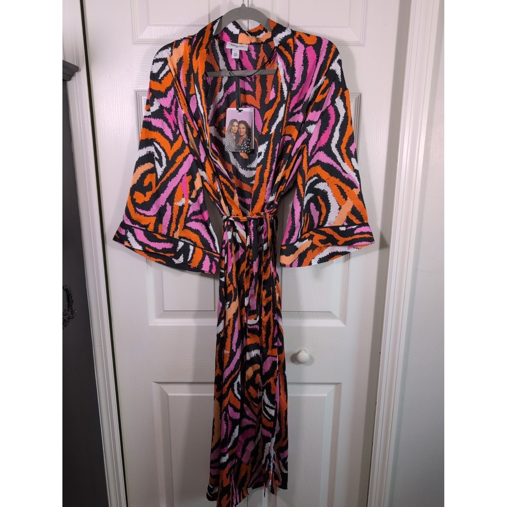 Diane Von Furstenberg DVF x Target Satin Disco Zebra Robe Pink Orange Size XXS
